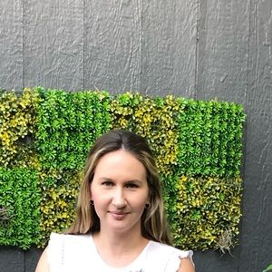 Meet your Posher, Hailey